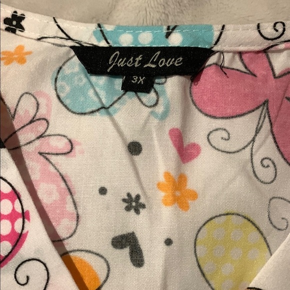 BNWT Colorful Butterfly Print Scrub Top by Just Love - Picture 5 of 7